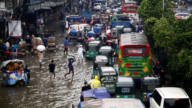 Hujan Lebat, Kota Dhaka Terendam Banjir