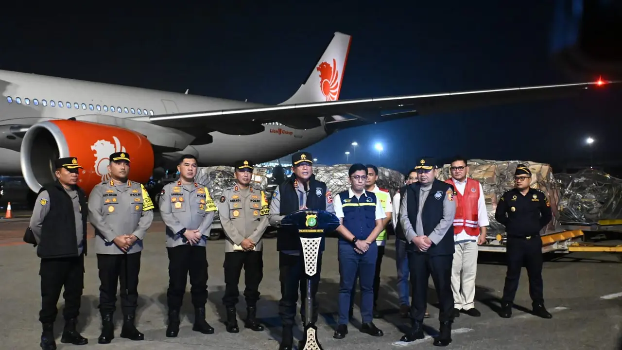 Kemenkes dan Polri Kirim 26,5 Ton Bantuan untuk Palestina