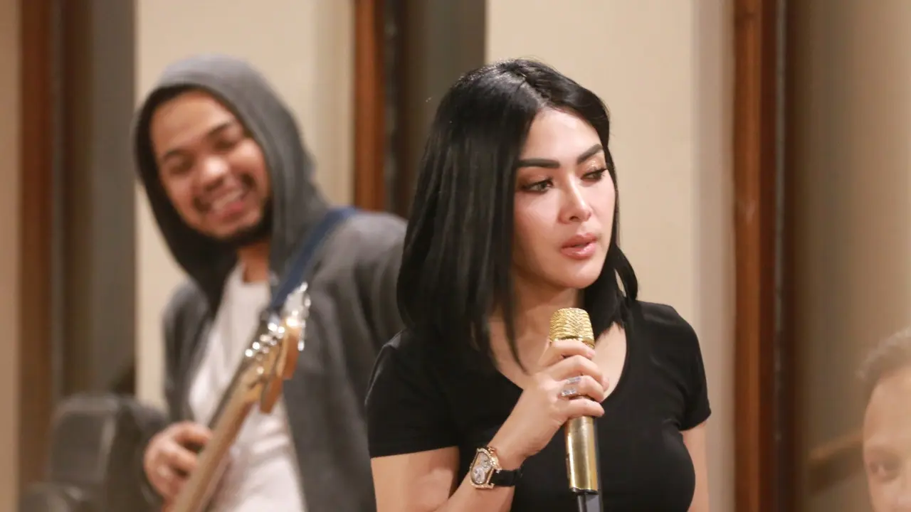 [Bintang] Syahrini