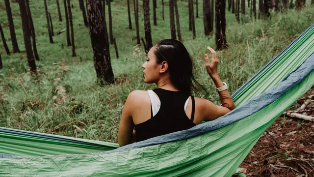 [Bintang] Bukan Anak Rumahan, 5 Shio Ini Keluyuran Melulu