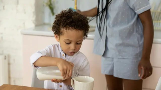 Penyebab Alergi Susu Sapi