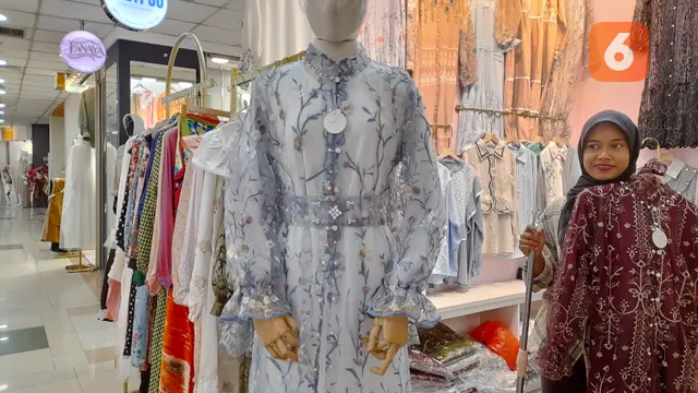 Gamis-gamis Manis Ramaikan Platinum Market Tanah Abang, Konsep Semi Butik tapi Harga Bisa Grosiran