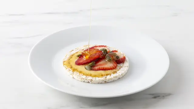 7. Gunakan Piring yang Lebih Kecil [Dok/freepik.co]