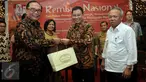 Ki-ka: Wantimpres Sidarto Danusubroto, Menhub Ignasius Jonan dan Menteri PUPR Basuki Hadimuljono saat Rembug Nasional 1 Tahun Jokowi-JK, Jakarta, Selasa (20/10/2015). (Liputan6.com/Johan Tallo)