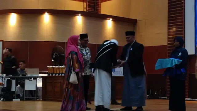 Wisuda 4 Pesantren Tahfidz Daarul Huffadz Indonesia di Bogor, Minggu (25/6/2023).