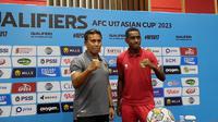 Pelatih Bima Sakti menyebut persiapan Timnas Indonesia U-17 semakin membaik dan matang jelang Kualifikasi Piala Asia U-17 2023. (Bola.com/Zulfirdaus Harahap)
