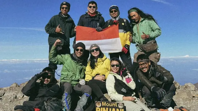 Potret Outfit Febby Rastanty Saat naik gunung, credit: @febbyrastanty