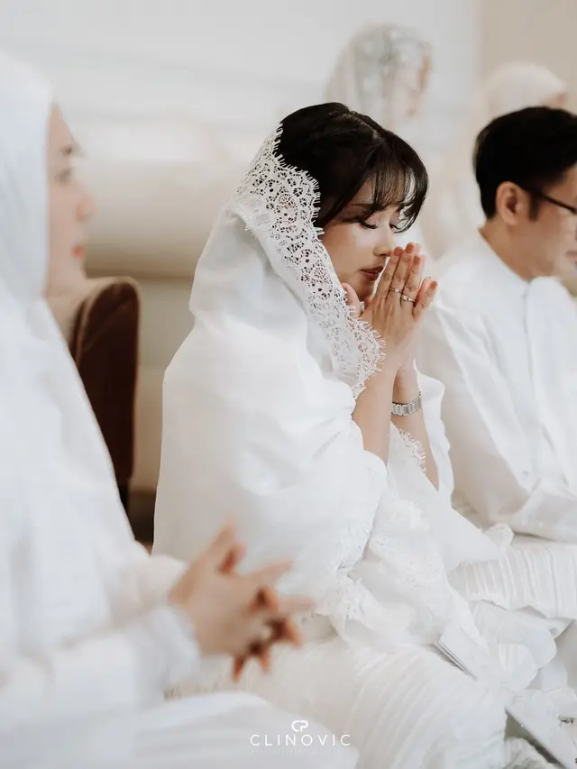 Foto Pengajian Jelang Pernikahan Anak Ikke Nurjanah (Foto: Instagram @adirakania)