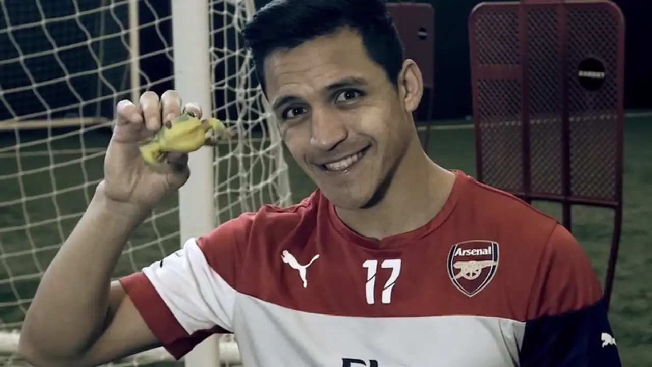 Alexis Sanchez Juggling