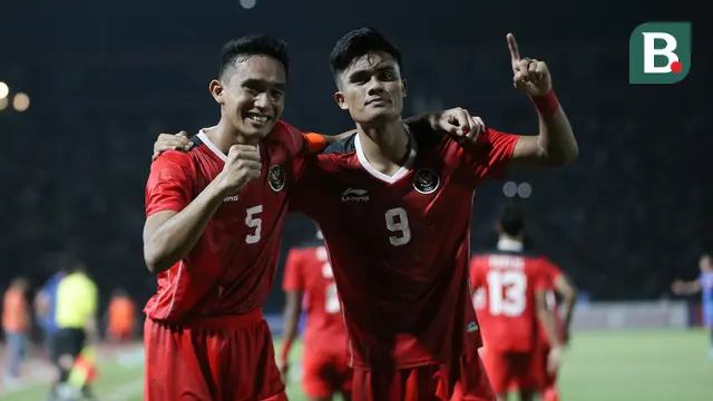 Foto: Tuntaskan Penantian 32 Tahun, Timnas Indonesia U-22 Sabet Emas SEA Games 2023 setelah Taklukkan Thailand secara Dramatis