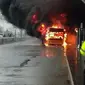 Kebakaran bus di Bandara Stansted, London, Inggris. (AFP)