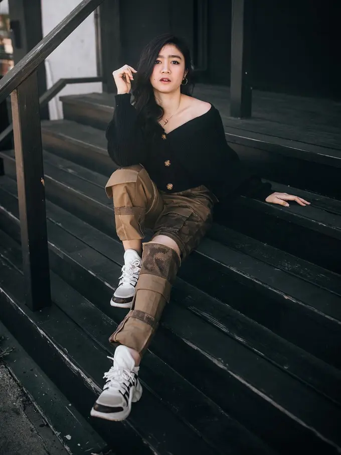 FOTO: Pesona Febby Rastanty Pakai Sweater Hitam