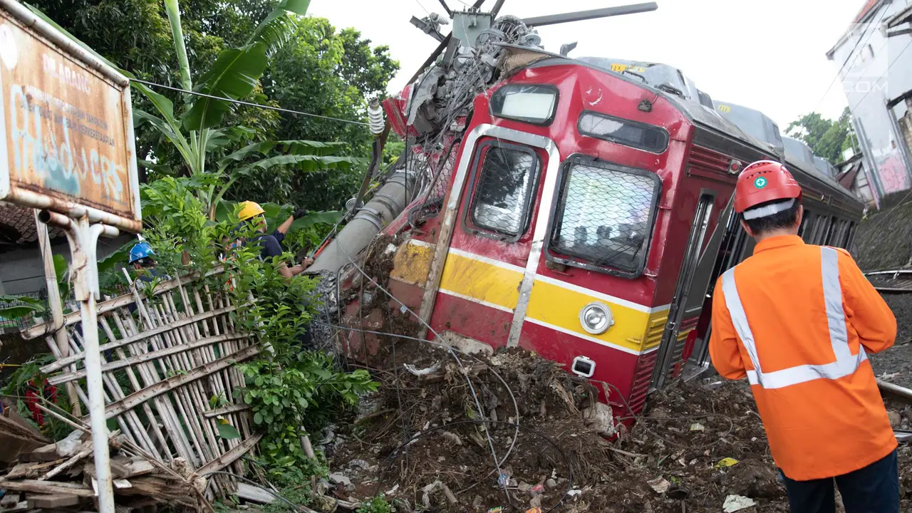 Penampakan Terkini Kondisi KRL yang Anjlok di Bogor
