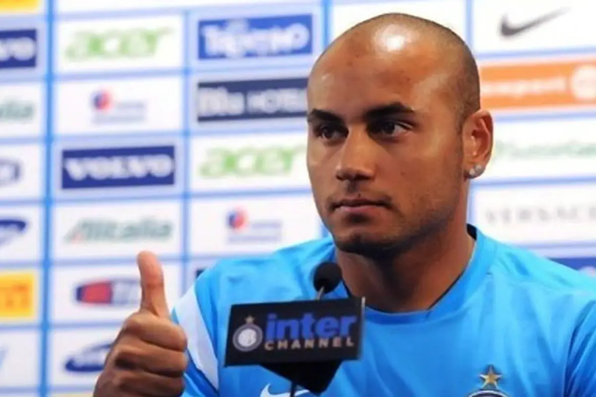 jonathan-inter-130928b.jpg