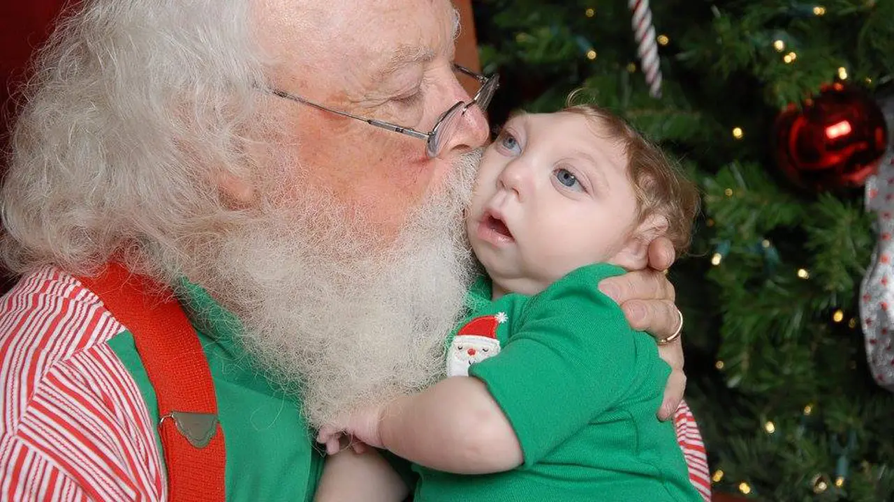 Menjelang Natal, Jaxon Berfoto dengan Santa