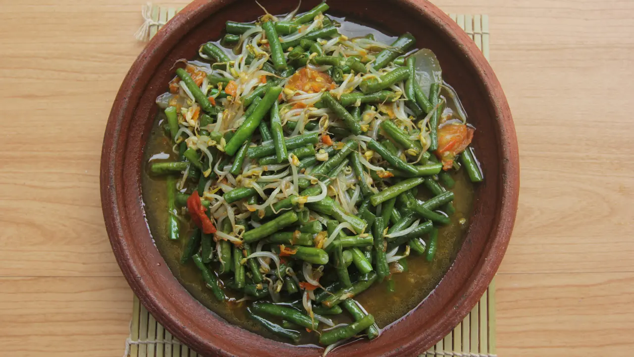 Tumis Kecambah