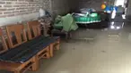 Genangan air tak kunjung surut dalam dua hari terakhir mengganggu aktivitas warga Desa Wonosari.