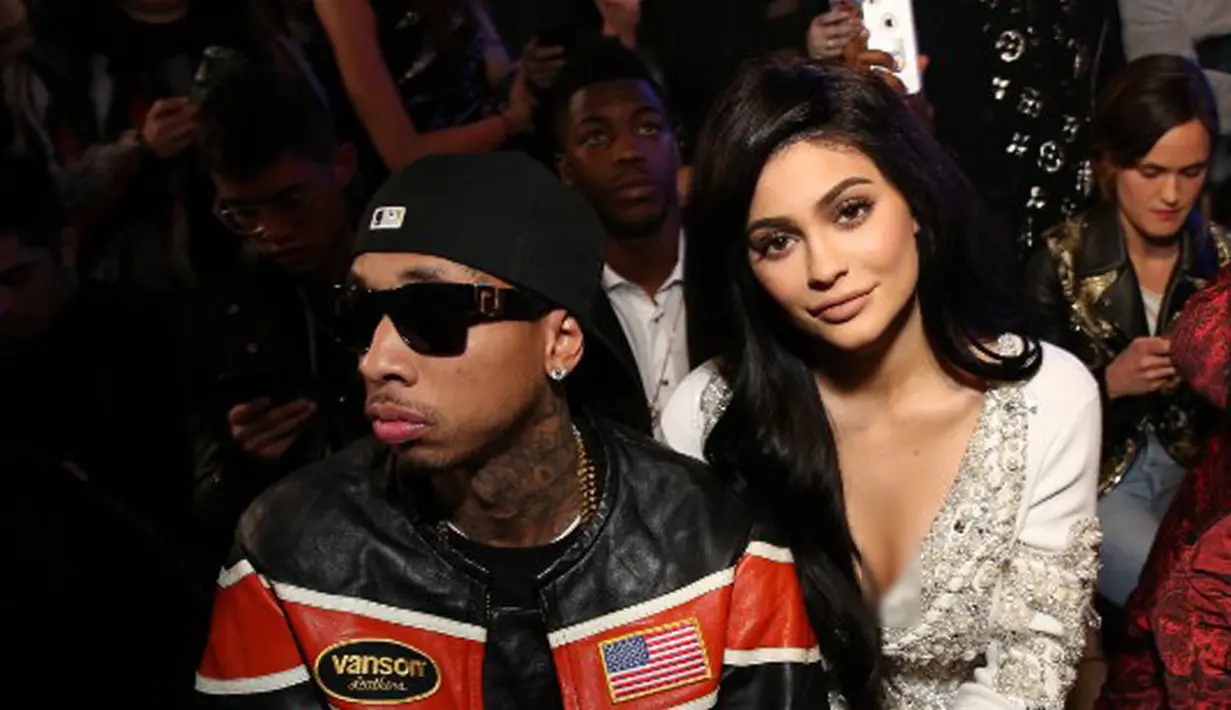 Hubungan yang dijalin antara Chyna dan Kylie kini tak lagi harmonis. Semua terjadi disebabkan hilangnya kepercayaan Chyna pada Kylie. Selain itu, Chyna melarang Kylie bertemu dengan anak laki-lakinya, King Cairo. (AFP/Bintang.com)