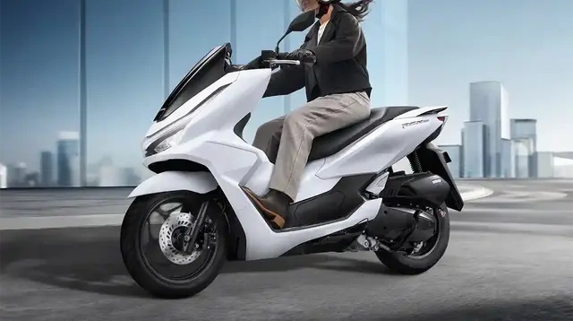 Tiga Cara Simpel Cegah Kulit Kusam saat Naik Motor