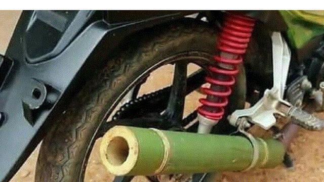 Modifikasi Nyeleneh Knalpot Sepeda Motor Ini Bikin Tepuk Jidat