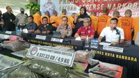 Polisi Bongkar Sidikat Jual Beli Online Ganja Sintetis Siap Kirim di Jaksel