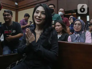 Biduan Nayunda Nabila Nizrinah sesaat sebelum menjadi saksi dalam sidang lanjutan kasus dugaan gratifikasi dan pemerasan di Lingkungan Kementerian Pertanian (Kementan) dengan terdakwa Syahrul Yasin Limpo (SYL) di Pengadilan Tindak Pidana Korupsi (Tipikor) Jakarta, Rabu (29/5/2024). (Liputan6.com/Angga Yuniar)