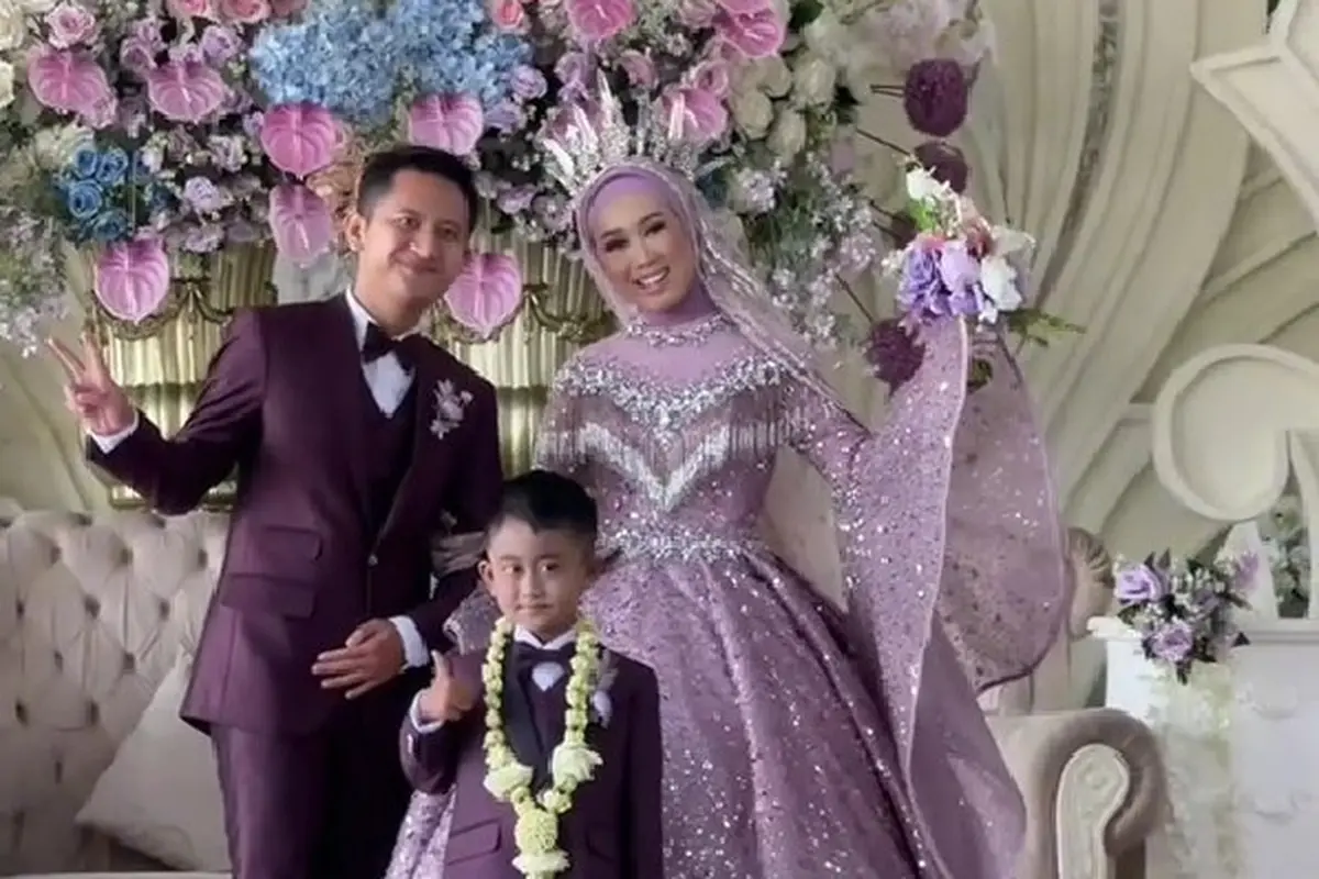 Khitanan mewah bak resepsi pernikahan