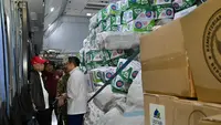 Seskab Teddy Paparkan Perkembangan Pengiriman Bantuan ke NTT
