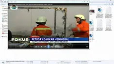 Diduga dia meninggal akibat terlalu banyak menghirup asap setelah sempat masuk ke areal kebakaran.