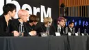 Grup idola K-Pop, SuperM saat konferensi pers di Capitol Records Tower, Hollywood pada Kamis (3/10/2019). Boyband beranggotakan Taemin SHINee, Baekhyun dan Kai EXO, Mark dan Taeyong NCT, serta Lucas dan Ten WayV itu akan membuat debut Hollywood mereka pada minggu ini. (VALERIE MACON/AFP)