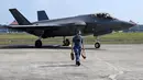 Jet tempur F35 menggunakan mesin Pratt & Whitney F135-PW-100 dengan 40.000 lb Maximum power (with afterburner) dan 25.000 lb Military Power (without afterburner). (SONNY TUMBELAKA/AFP)