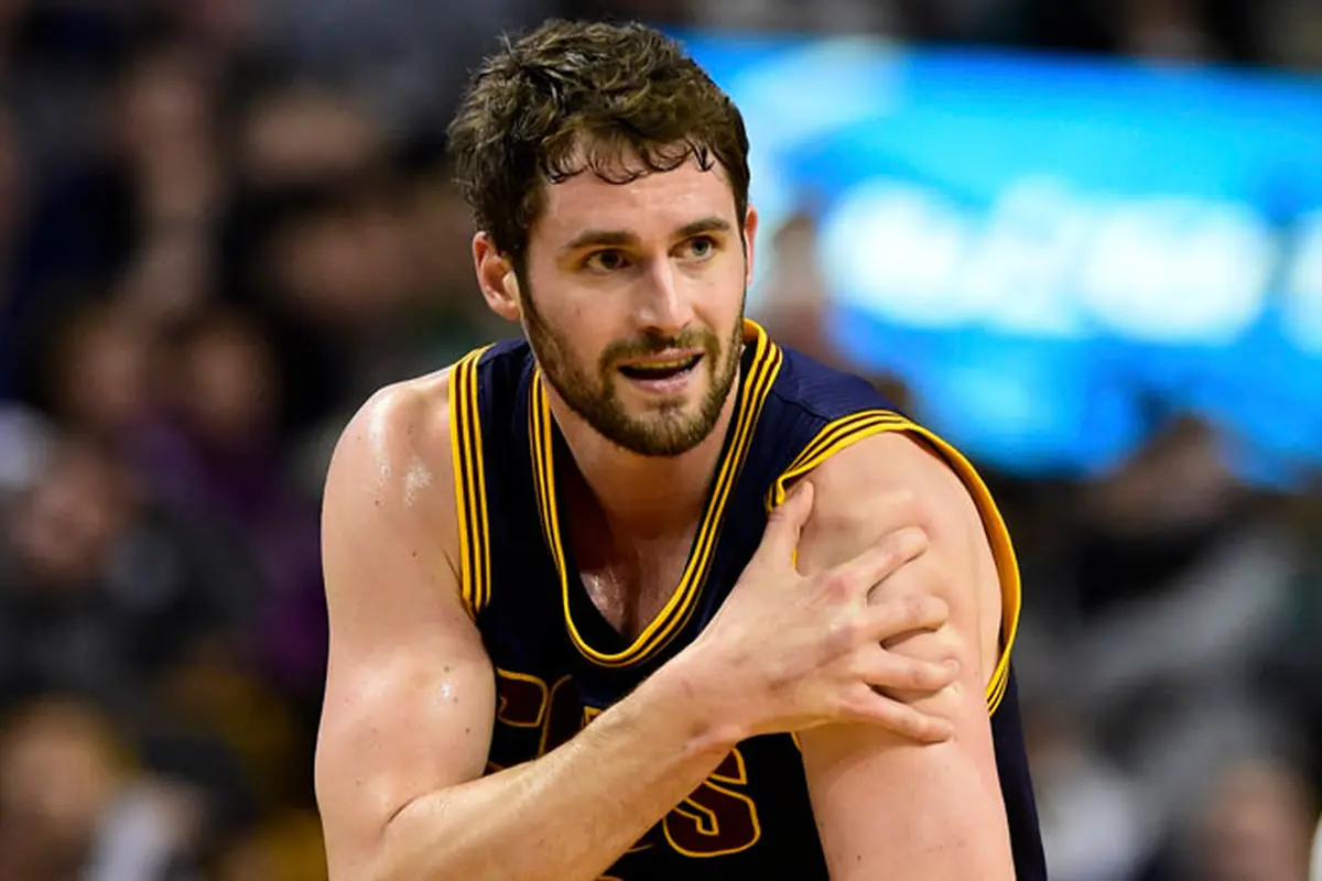 Kevin Love harus absen 6 bulan akibat cedera bahu