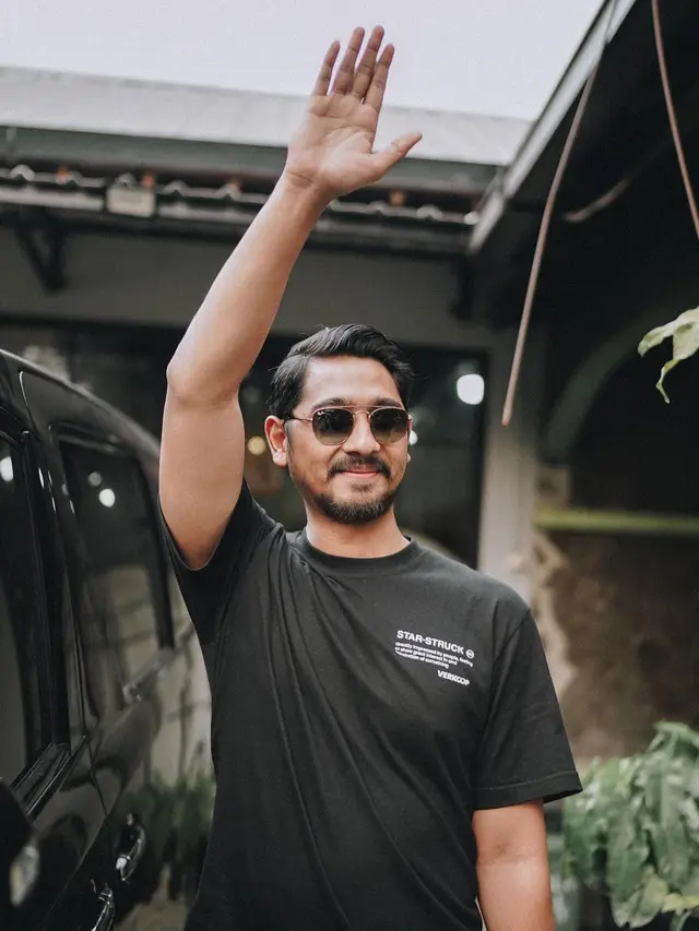 Arya Saloka
