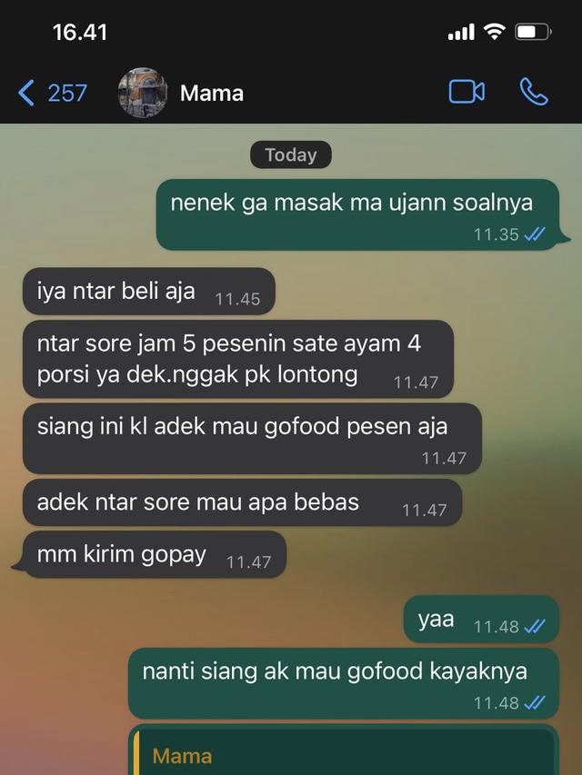 6 Chat Ibu Langsung Peka Kirim Uang ke Anaknya Ini Bikin Senyum-Senyum