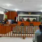 Persidangan dugaan penipuan investasi puluhan miliar oleh anggota keluarga Salim di Pengadilan Negeri Pekanbaru. (Liputan6.com/M Syukur)