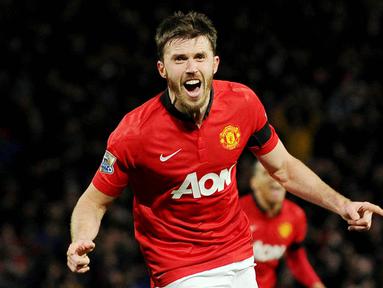 Michael Carrick - Pria berusia 40 tahun ini akan selalu dikenang sebagai salah satu gelandang elit di Liga Inggris. Carrick telah memenangkan lima gelar Premier league serta satu gelar Liga Champions bersama Manchester United. (AFP/Andrew Yates)