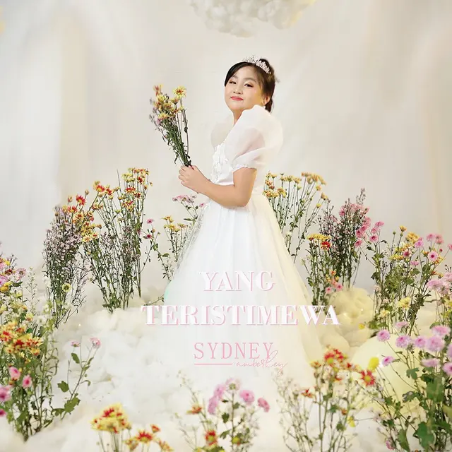 Penyanyi Sydney Amberley. (Foto: Dok Koleksi Pribadi Sydney)