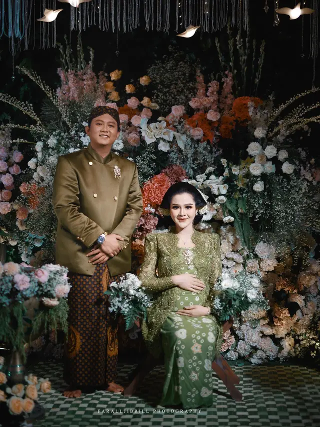 7 Momen Mitoni Kehamilan Bella Bonita Istri Denny Caknan Ini Tampil Menawan
