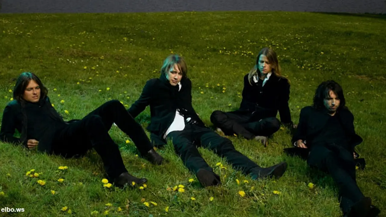 mew-band-130703b.jpg