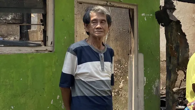 Moh Yatim, seorang warga yang rumahnya terbakar di permukiman padat Jalan Batu Ceper VIII, Kebon Kalapa, Gambir, Jakarta Pusat.