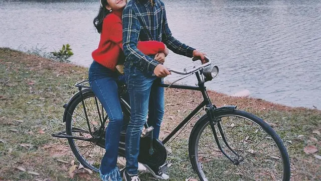 7 Potret Terbaru Kedekatan Sandrinna Michelle dan Rey Bong yang Makin Mesra