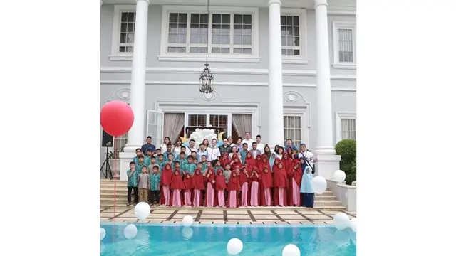 7 Potret Rumah Bos ANTV Otis Hahijary, Megah Bak Istana dan Penuh Lukisan