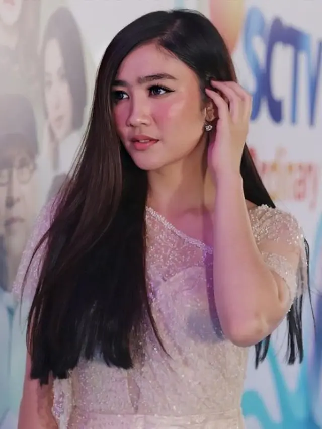 Febby Rastanty dan gaya rambutnya (Instagram/febbyrastanty)