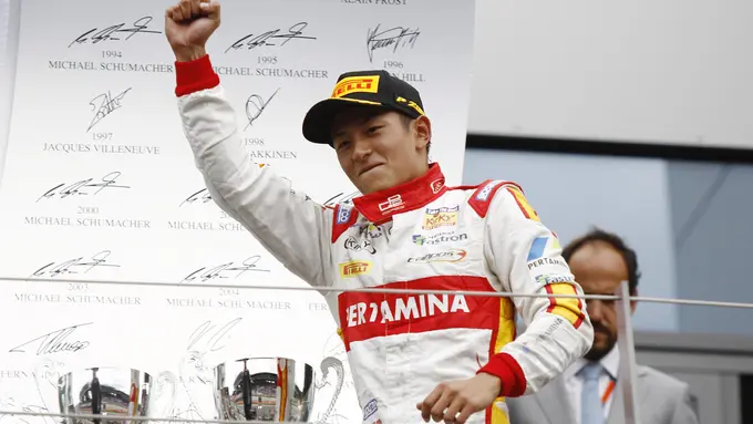 Mana Lebih Jago Rio Haryanto atau Alexander Rossi?