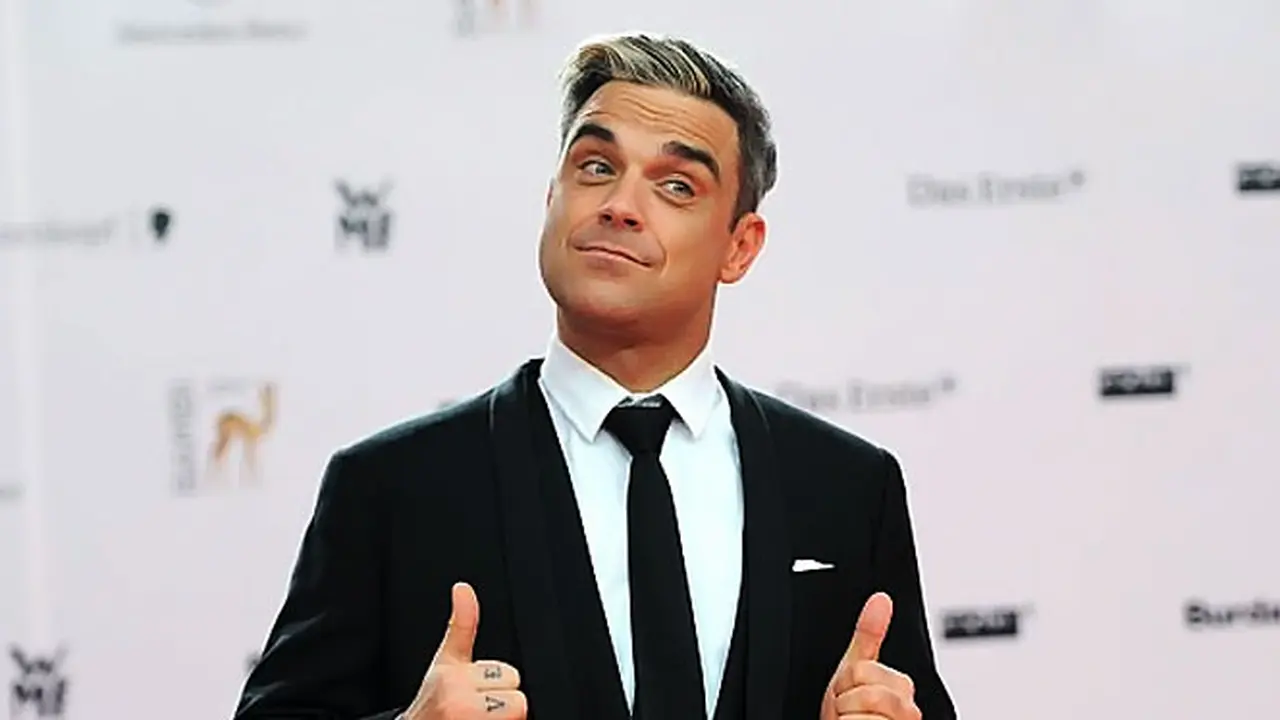 robbie-williams-131128c.jpg