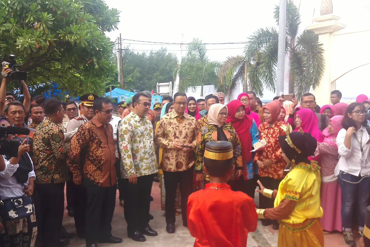 Anies menghadiri HUT Kepulauan Seribu