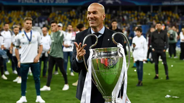 FOTO: 4 Pemain ini Sukses Jadi Gelandang dan Pelatih Top Sekaligus