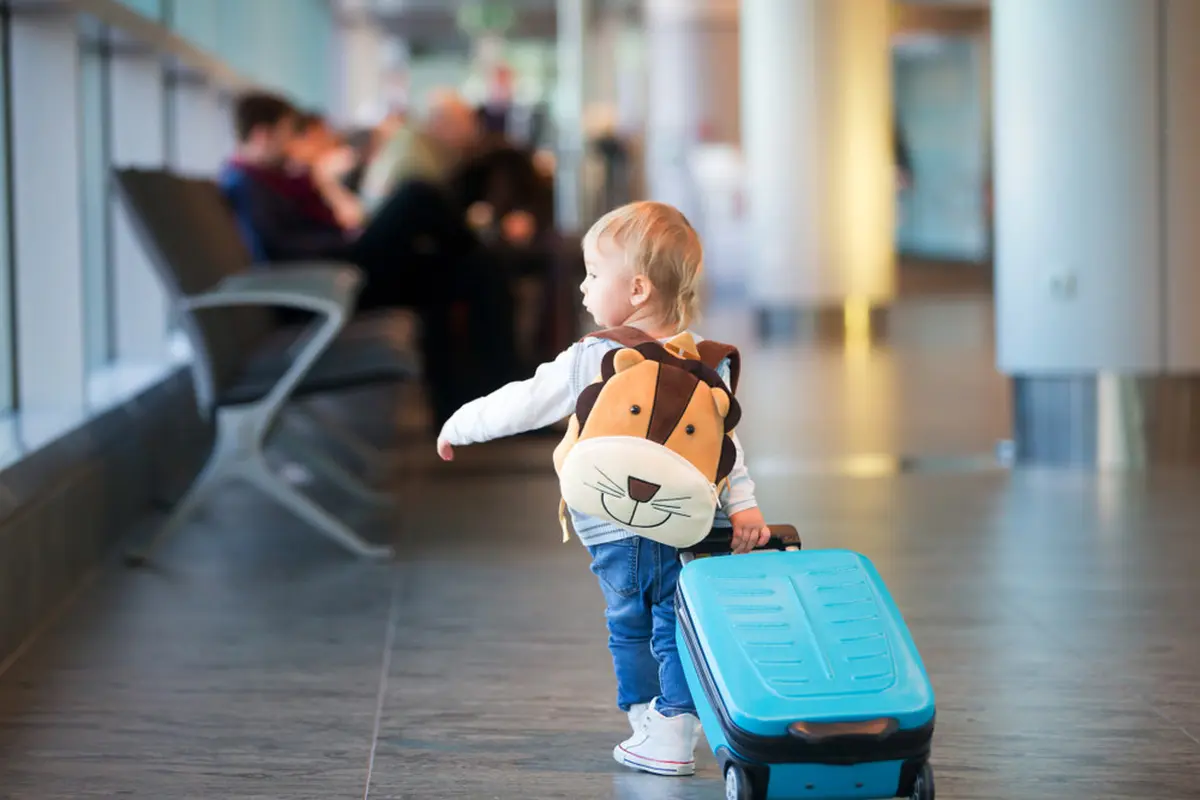 anak travelling