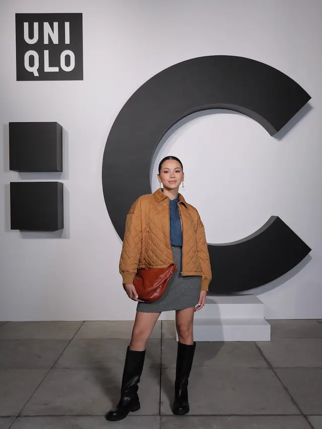 Foto Alyssa di UNIQLO: C Jepang