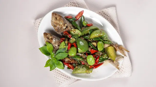 ikan peda sambel ijo tumis pete